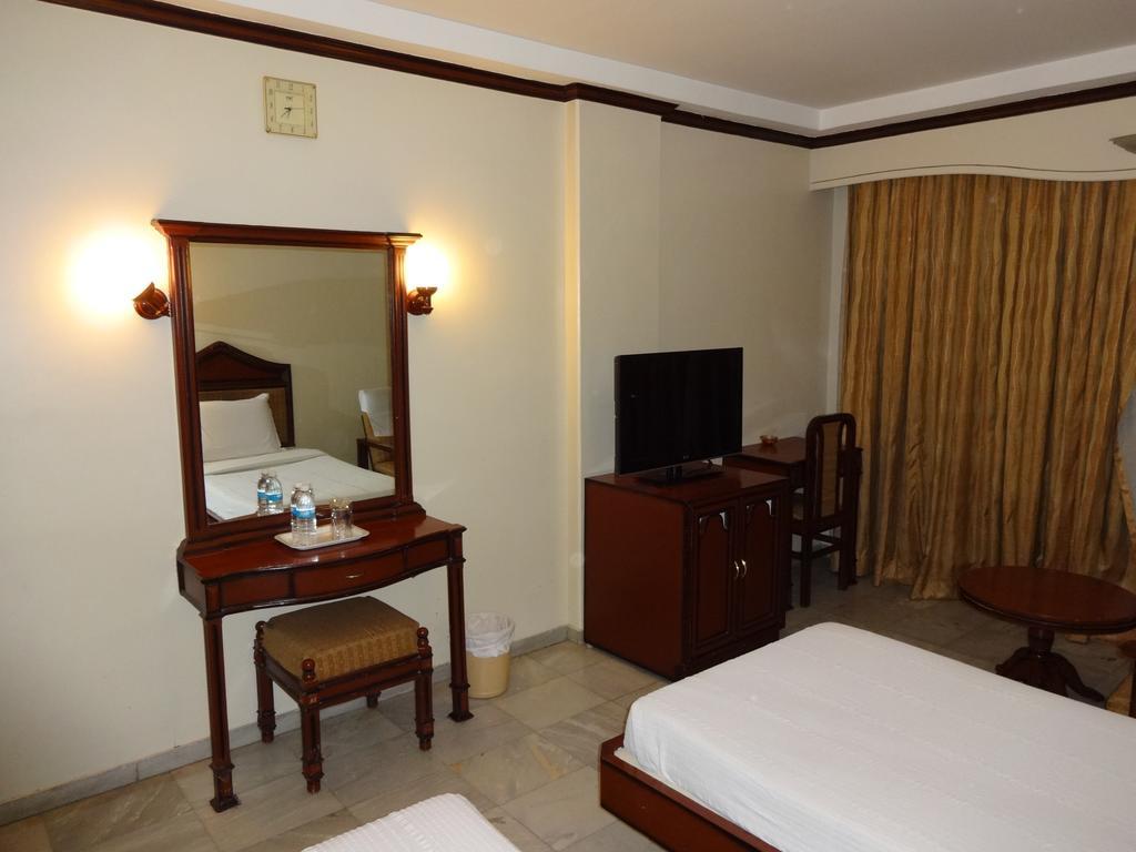 Hotel North Gate Мадурай Экстерьер фото