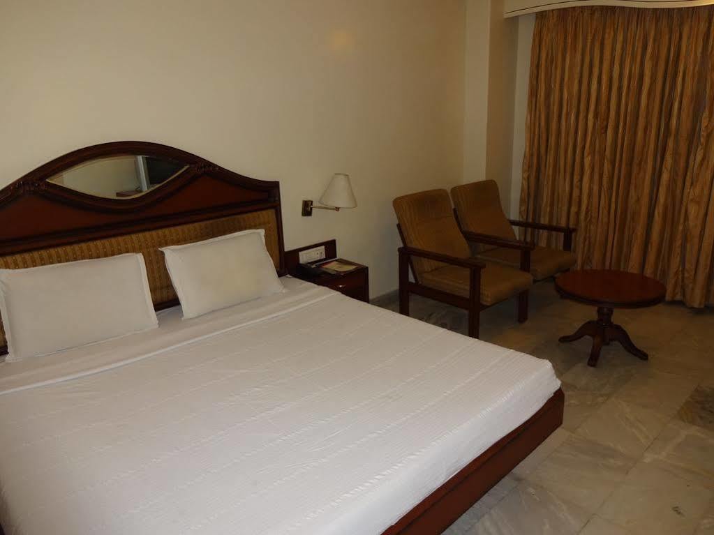 Hotel North Gate Мадурай Экстерьер фото